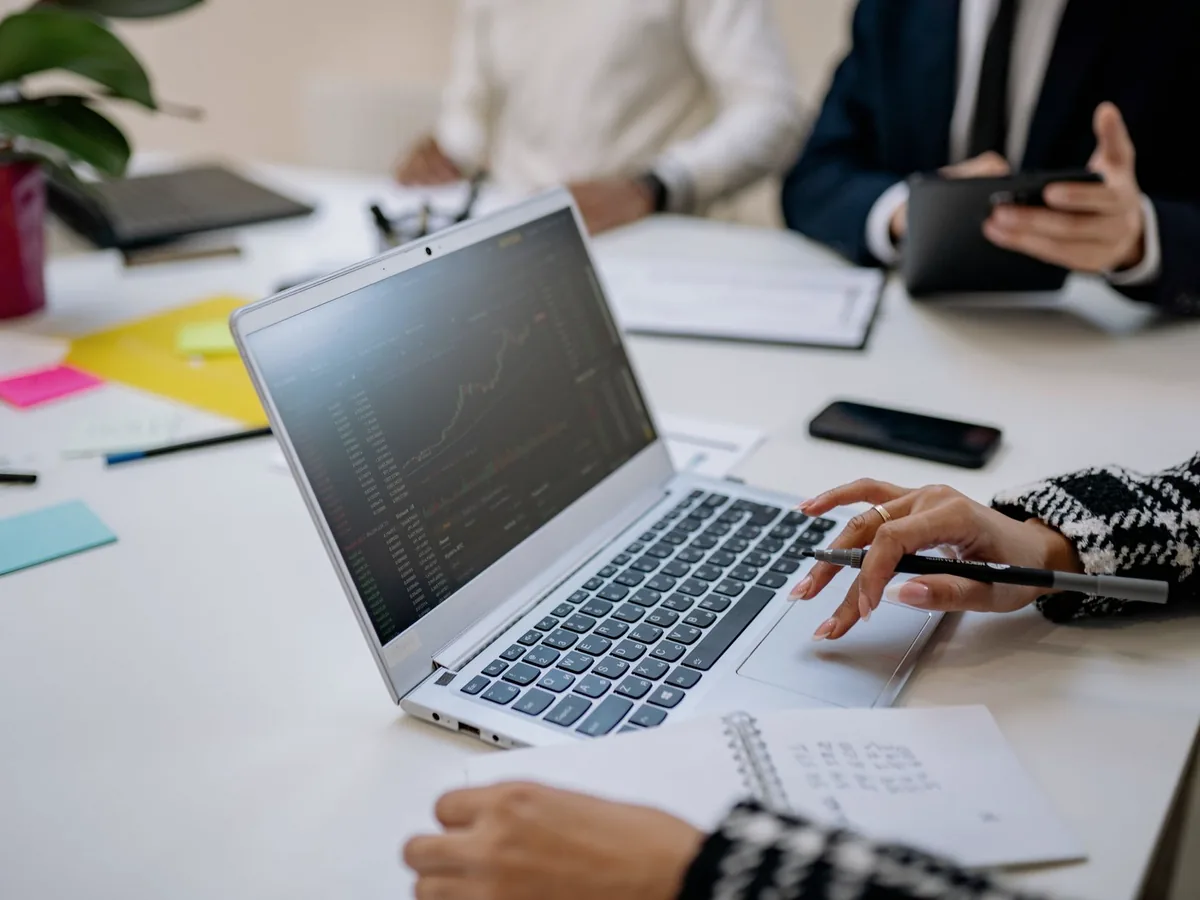 Microsoft 365 cleanup plan for Teams, SharePoint, OneDrive, and permissions.